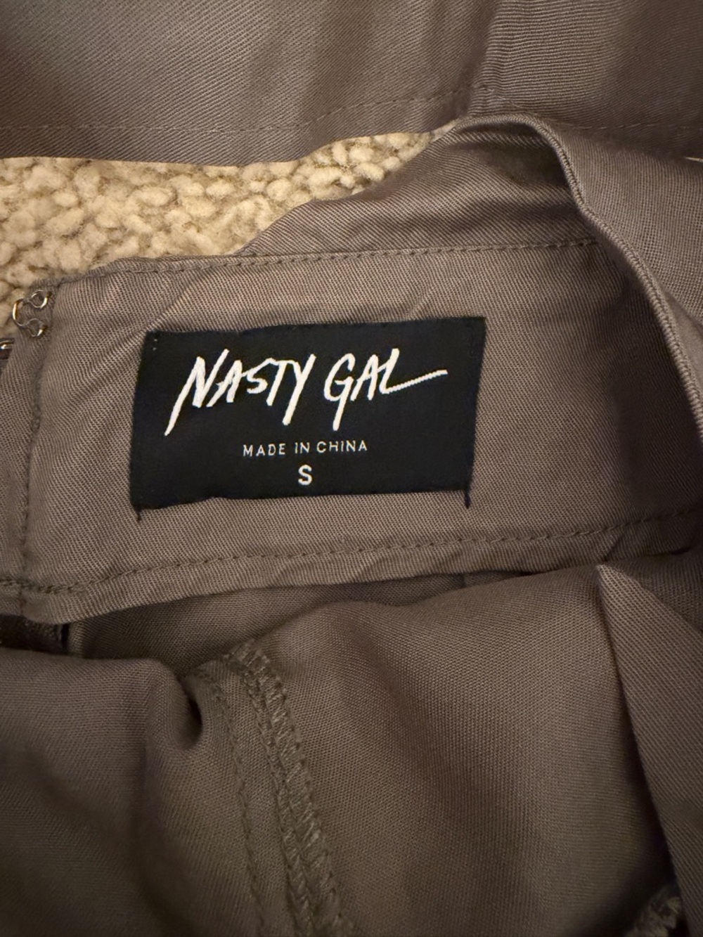 Nasty Gal Halter Romper with open back - Picture 5 of 5